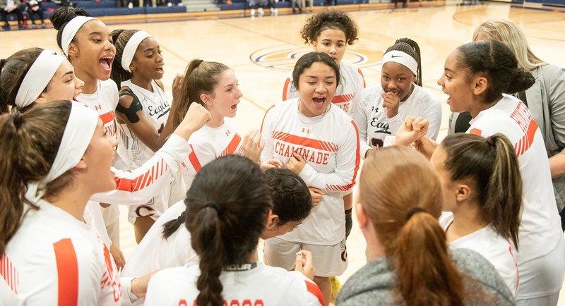 Chaminade girls' basketball team (PHOTO COURTESY CHAMINADE GIRLS BASKETBALL TWITTER)