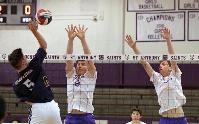 St. Anthony's high school volleyball team. (PHOTO COURTESY LONGBEACHSAINTS.ORG)