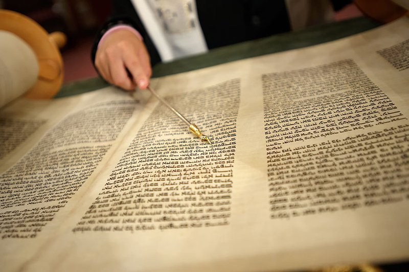 1wfvi0zhn3 Jewish Torah