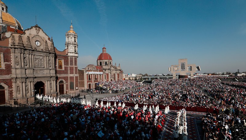 Pope Francis has divided the Archdiocese of Mexico City; what remains part of that archdiocese includes both the basilica and the cathedral. (CNS photo/Edgard Garrido, Reuters)