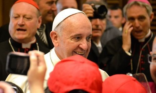 Pope Francis meets with students in Paul VI audience hall on May 31