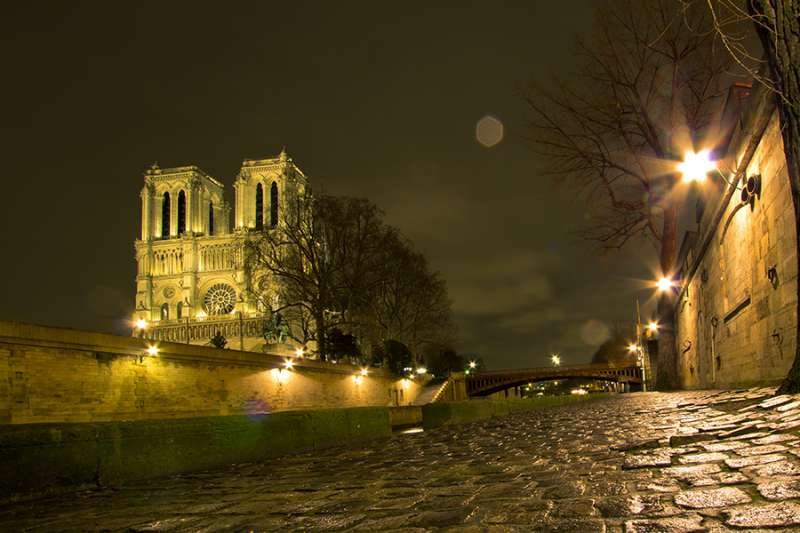 Notre-Dame de Paris. Credit: D.Bond/Shutterstock.