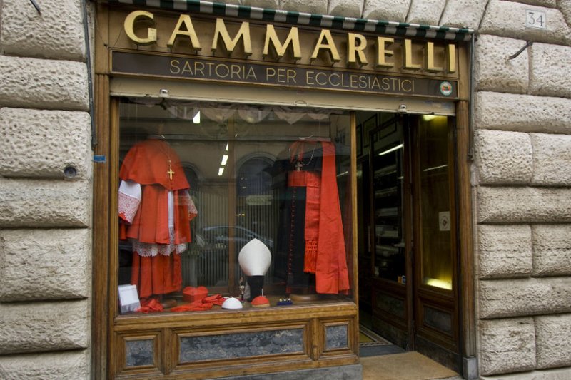 Gammarelli legacy passes to sixth generation of papal tailors