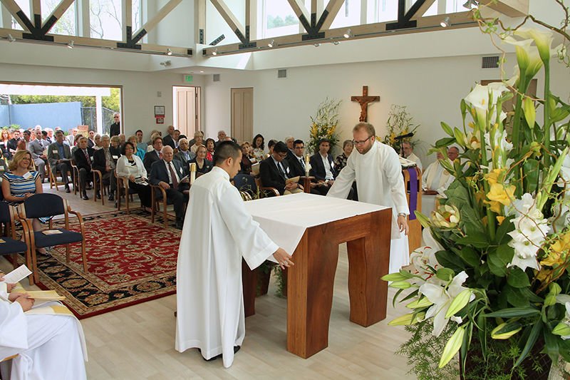 consecrated altar at St. Ignatius of Loyola Chapel