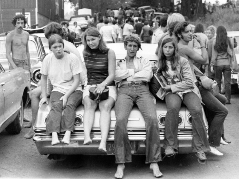 Teenagers on their way to the Woodstock music festival on Aug. 18