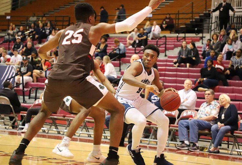 LMU’s James Batemon had 20 points and five assists in the Lions’ 81-63 CBI quarterfinal win over Brown March 25. The Lions play South Florida March 28. (LMU ATHLETICS)