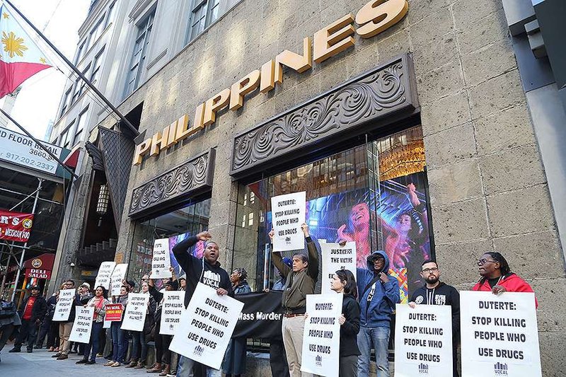 Protest against the Philippine war on drugs at the Philippines Consulate General in New York City (Credit: VOCAL NY/CC 2.0)