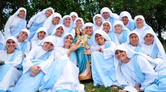 Are these quite possibly the world's happiest nuns?