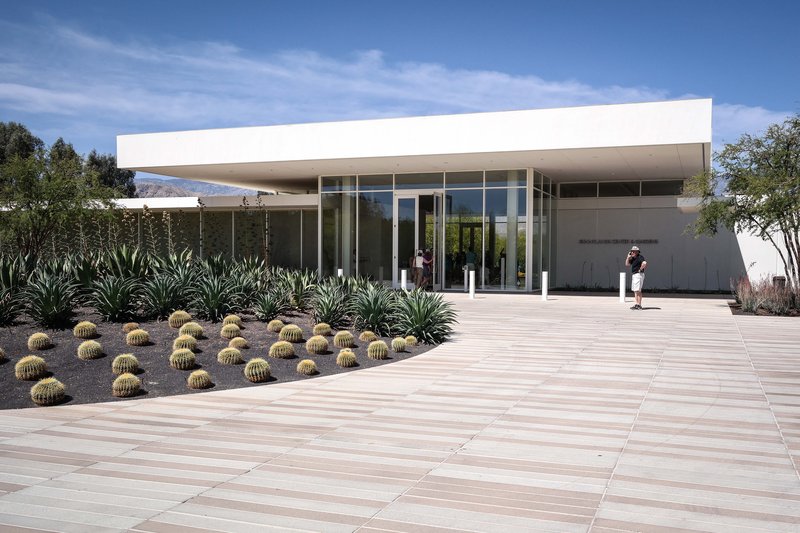 A view of the Visitor Center at Sunnylands. (THE ANNENBERG RETREAT AT SUNNYLANDS/WIKIMEDIA COMMONS)
