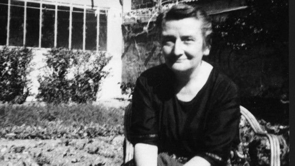Venerable Madeleine Delbr√™l ¬© Archives CIRIC