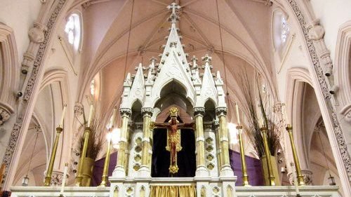 A crucifix at the Basilica of St Mary of the Immaculate Conception. (Nheyob/Wikimedia Commons via CNA)