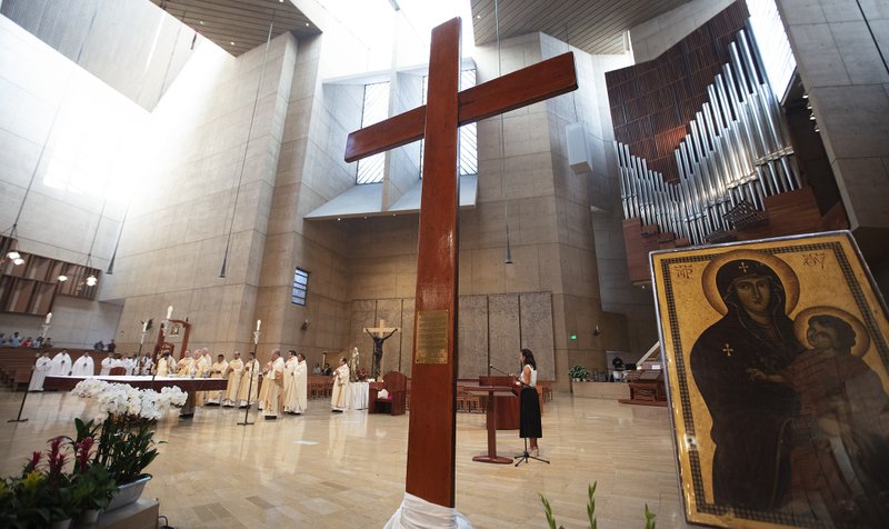 4y5e3nkzow MASS WELCOME CROSS MARIAN ICON WYD 2019 12 0 I4 A2787