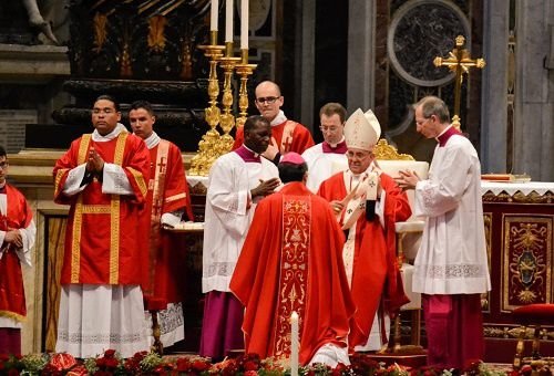Pope Francis installs 24 Metropolitian archbishops with the pallium for the feast of Sts Peter and Paul June 29