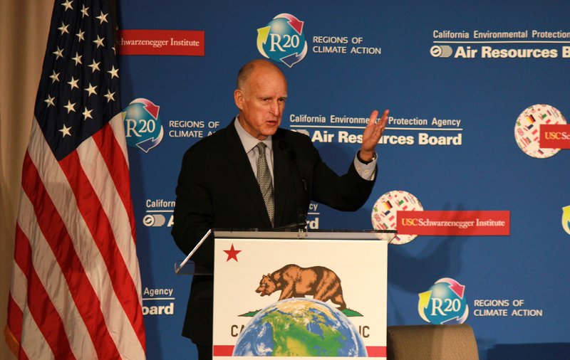 5no4vey6f4 Governor Jerry Brown 14996527068