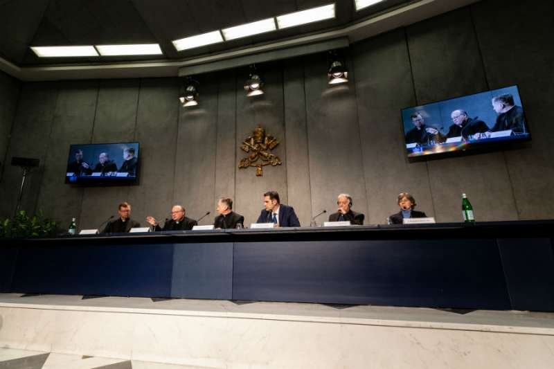 Vatican press conference led by interim press director Alessandro Gisotti