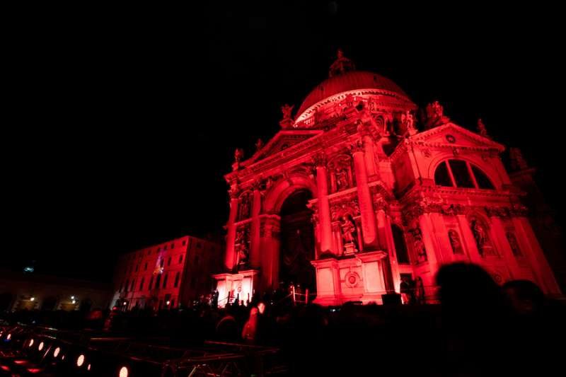 Venice illuminated red in remembrance of persecuted Christians. Credit: Daniel Ibanez / CNA.