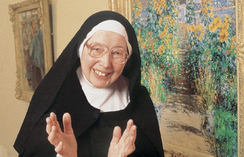 Sister Wendy Beckett at the Norton Simon Museum. (COURTESY AMERICAN PUBLIC TELEVISION/NORTON SIMON MUSEUM)
