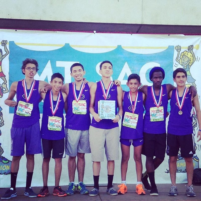 Cathedral's 2018 Cross Country team (CATHEDRAL HIGH SCHOOL)