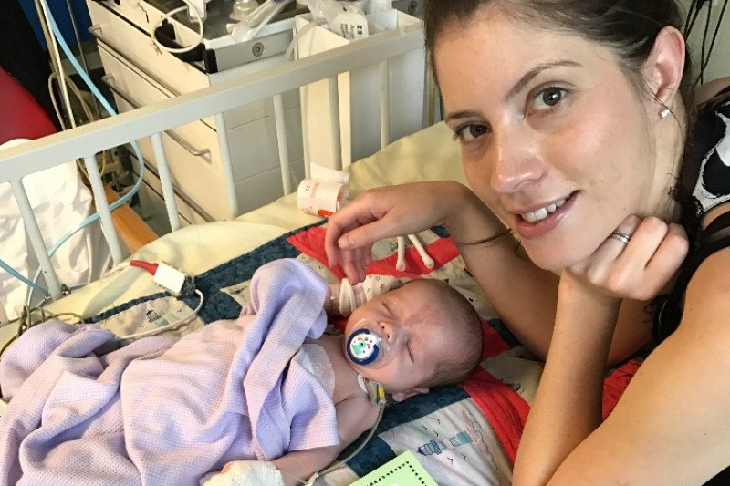 Oliver Cameron and his mother Lydia in 2017. (GOFUNDME.COM/OLIVERSHEARTSURGERY)
