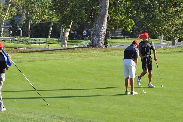 Mater Dei's golf team. Photo courtesy materdeiathletics.org. 