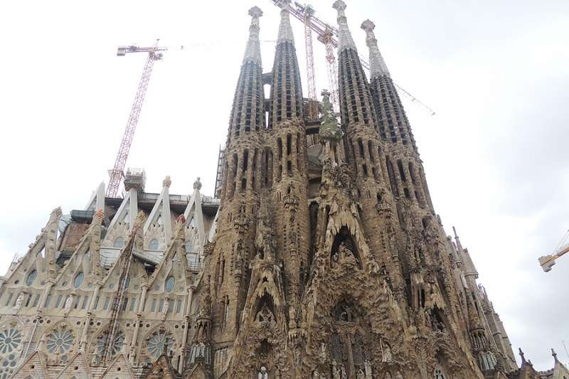 Sagrada Familia. Credit: Stuart Pinfold via Flickr (CC BY-NC-ND 2.0).