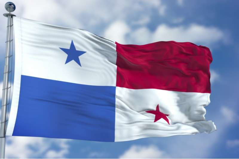 The flag of Panama. Credit: memodji/Shutterstock.