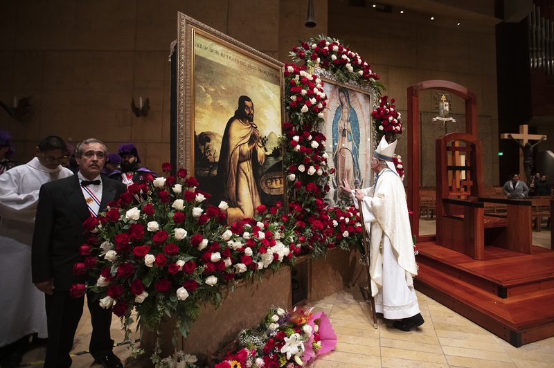 Archbishop Gomez prays before the image of Our Lady of Guadalupe. (VICTOR ALEMÁN/ANGELUS) 