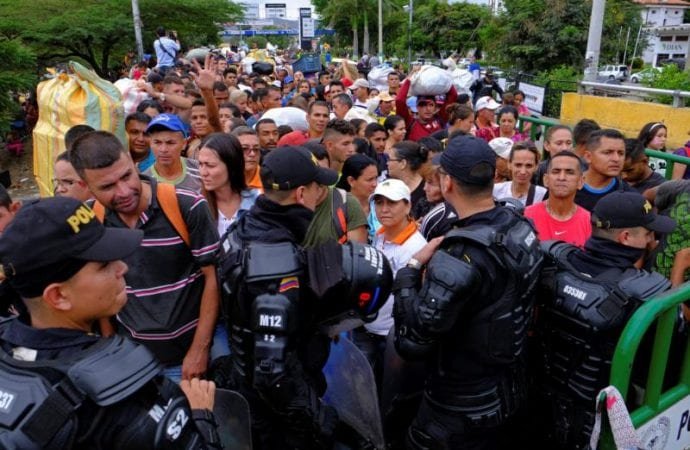 Colombian riot police block the way to the Colombian side in the Colombian-Venezuelan border in Cucuta April 2