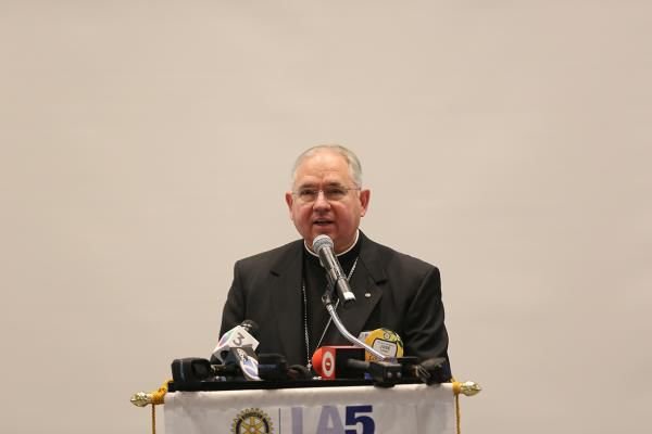 Archbishop Jose H. Gomez gives a talk on immigration on Jan. 10