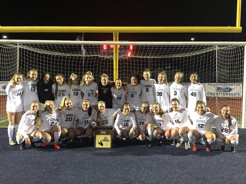 J.Serra girls' soccer team (PHOTO COURTESY JSERRA ATHLETICS TWITTER)