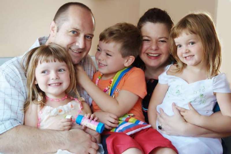 Parents with children. Credit: Catherine Scott via Wikimedia Commons (CC by-SA 2.0).
