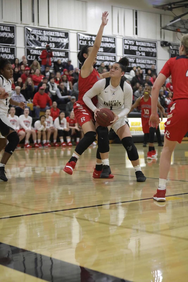 PHOTO COURTESY BISHOP MONTGOMERY HOOPS TWITTER.