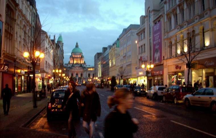 Belfast, Northern Ireland at night. (TS Drown/Flickr, CC BY-SA 2.0 via CNA)