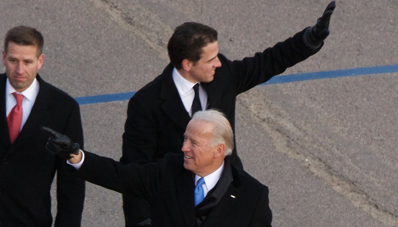 Vice President Joe Biden and his sons Beau (left) and Hunter during the 2009 presidential inaugural parade. (Acaben/Flickr via Wikimedia Commons)