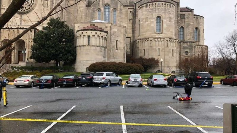 Police cordon at the Basilica of the National Shrine of the Immaculate Conception, in Washington, DC, Dec. 10, 2019. (Matt Hadro/CNA)