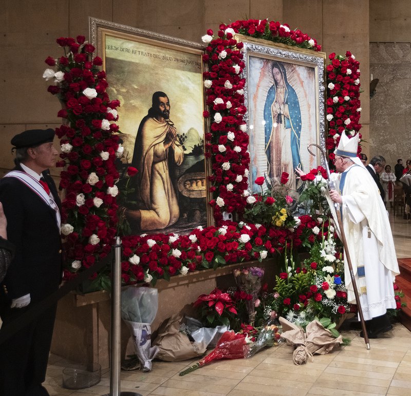 OUR LADY OF GUADALUPE CATHEDRAL CELBRATION 19 2 0 I4 A4502
