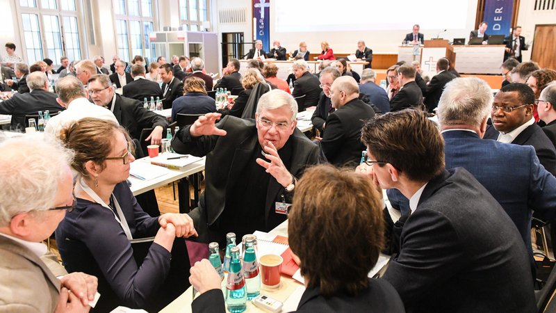 Auxiliary Bishop Karlheinz Diez of Fulda speaks Jan. 31, 2020, with synodal assembly participants in Frankfurt. (CNS photo/Harald Oppitz, KNA)
