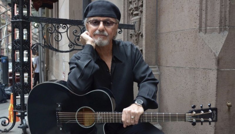 Dion DiMucci (© Dion DiMucci)