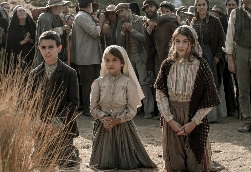 Jorge Lamelas, Alejandra Howard, and Stephanie Gil star in "Fatima." ©2020 Picturehouse