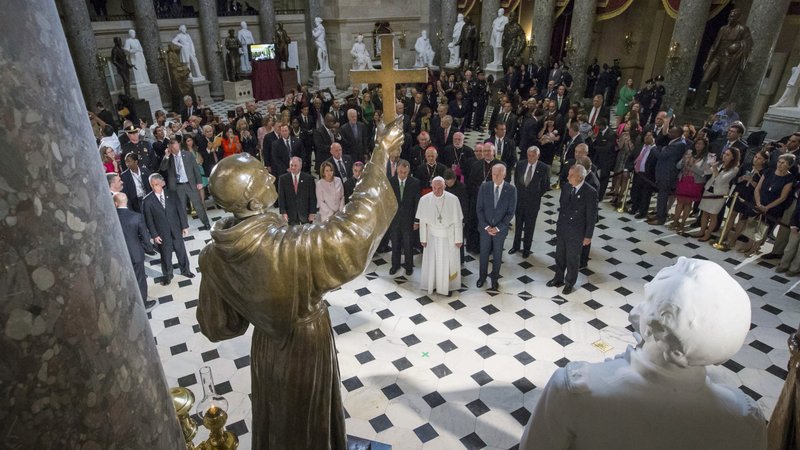 Pope Francis pauses in front of the sculpture of St. Junípero Serra in Statuary Hall at the U.S. Capitol in Washington Sept. 24, 2015. (CNS photo/Michael Reynolds, pool)