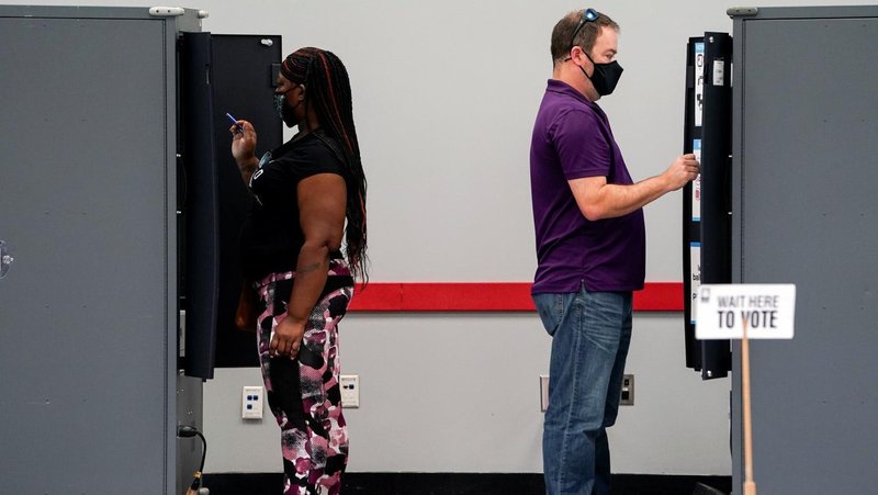 Voters in Atlanta cast their election ballots Oct. 13, 2020. (CNS photo/Elijah Nouvelage, Reuters)
