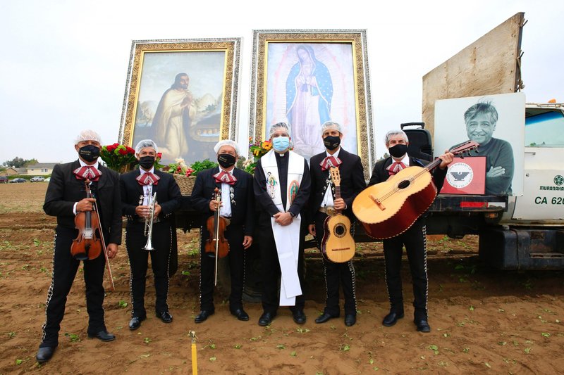 The images were serenaded by a mariachi band as part of the day's celebrations. (David Amador Rivera/Angelus News)