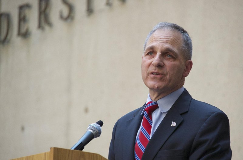 Louis Freeh speaks at the farewell ceremony of outgoing Director Robert Mueller in 2013. (FBI/Wikimedia Commons)
