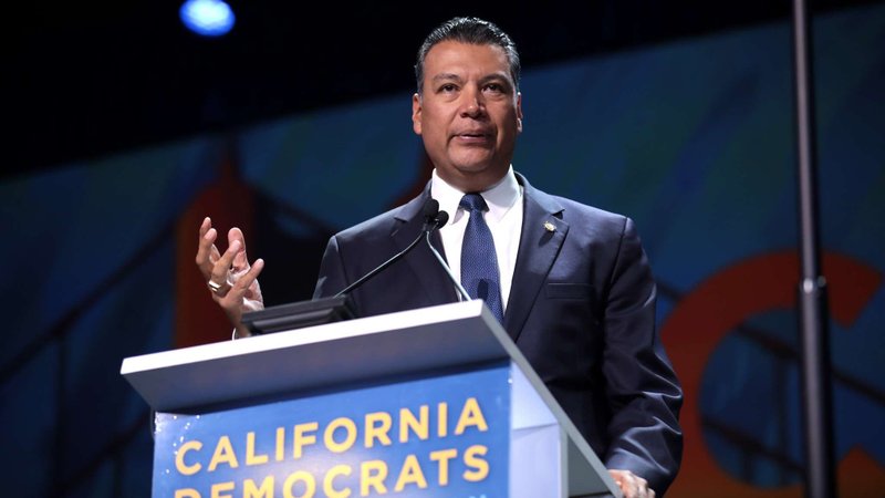 Alex Padilla, who has been designated to fill California's vacant US Senate seat, speaks at the 2019 state Democratic Convention. (Gage Skidmore/Flickr, CC BY-SA 2.0 via CNA)