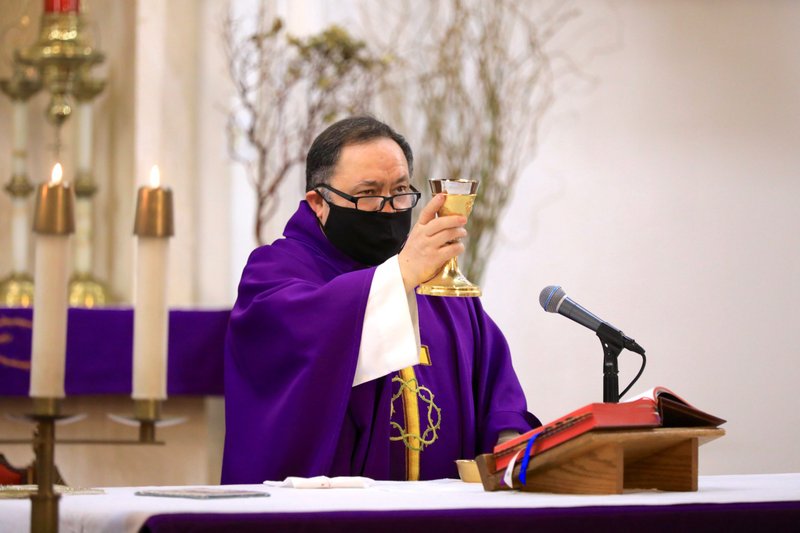 Fr. Domingos Machado, O.A.R., celebrates Mass for Ash Wednesday at Cristo Rey Church in Atwater Village Feb. 17. (David Amador Rivera)