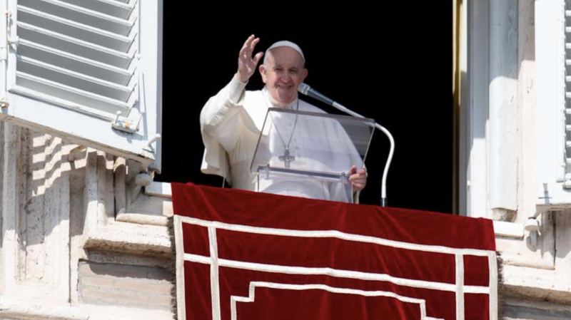 Pope Francis greets pilgrims during his Angelus address Feb. 21, 2021. (Vatican Media/CNA)