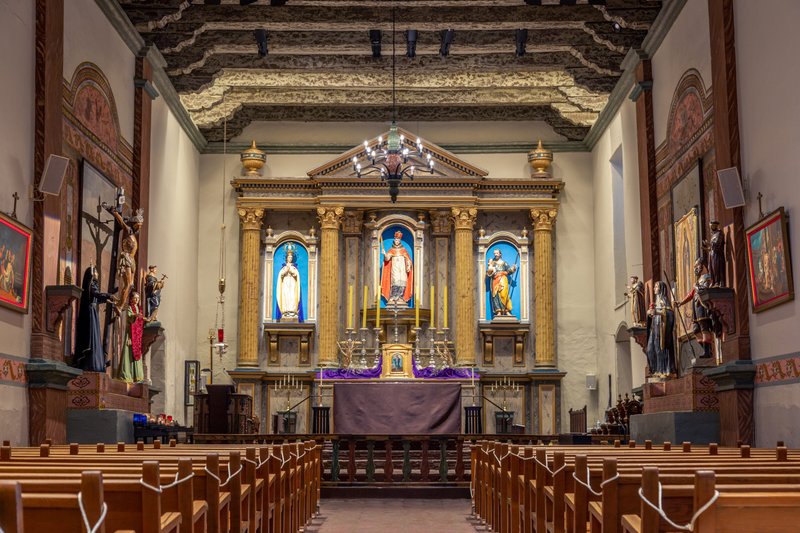 The sanctuary of Mission Basilica San Buenaventura in Ventura, California illuminated by the new LED lighting system. (Photo courtesy Mike Laan, Ventura Visitors and Convention Bureau)