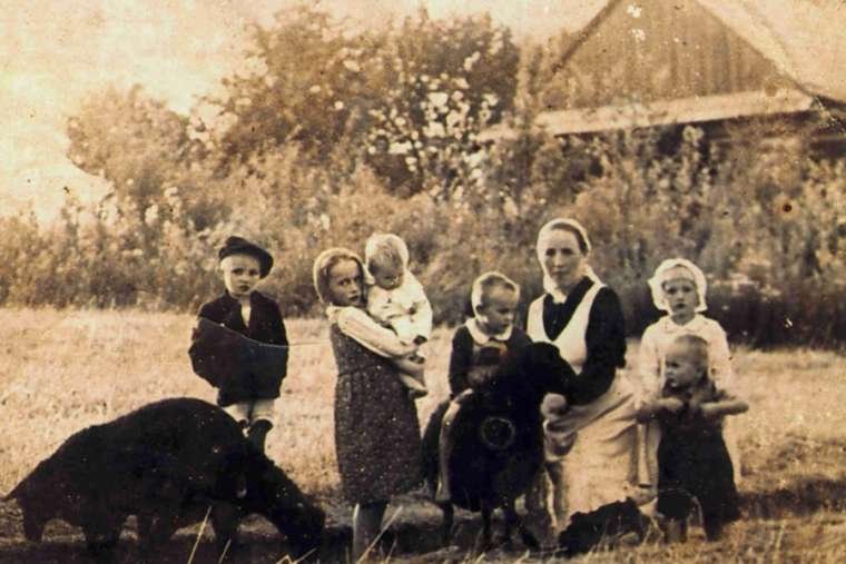 Wiktoria Ulma with six of her children. (The Ulma Family Museum of Poles Saving Jews in World War II via CNA)