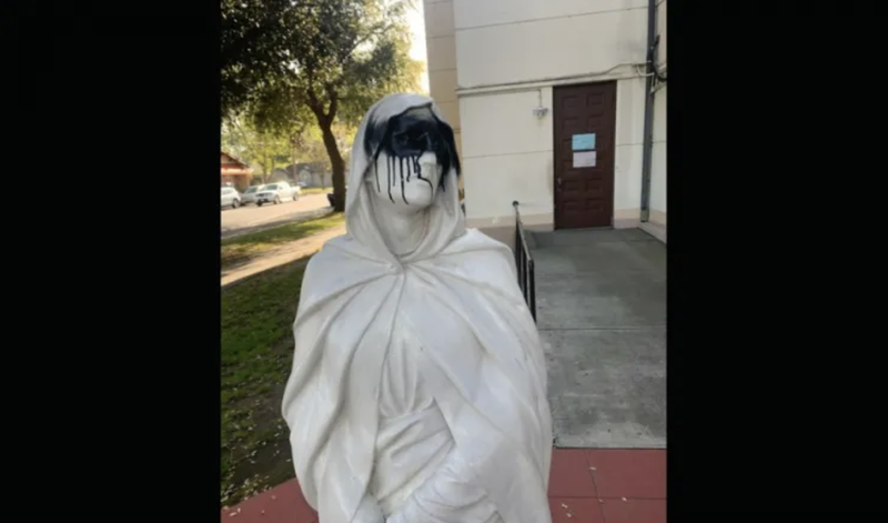 Statue outside Holy Rosary Catholic Church in Woodland, California. (Duke Sancho)