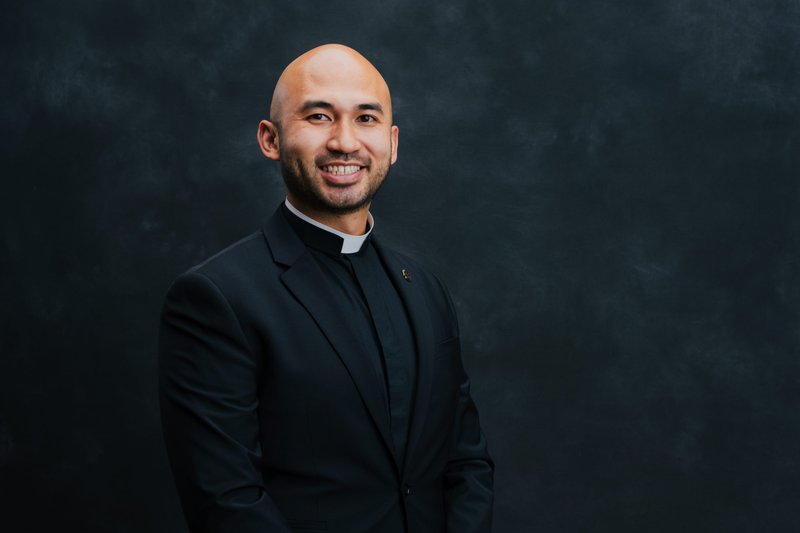 Matthew Miguel (Peter Lobato)